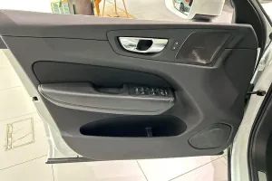 Volvo XC60 2021